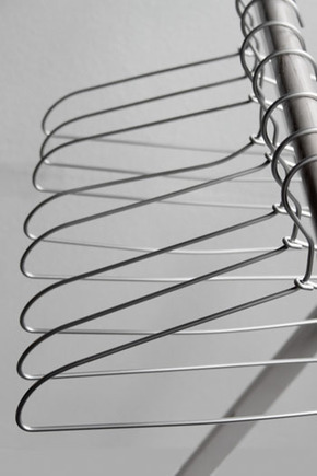 針金ハンガーで簡単★靴干し