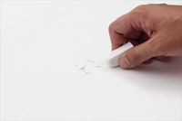 シミ取りは消しゴムで！？