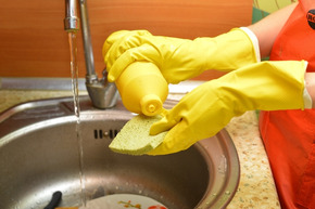 寒い冬こそゴム手袋！