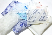 溜まった保冷剤は消臭剤に再利用