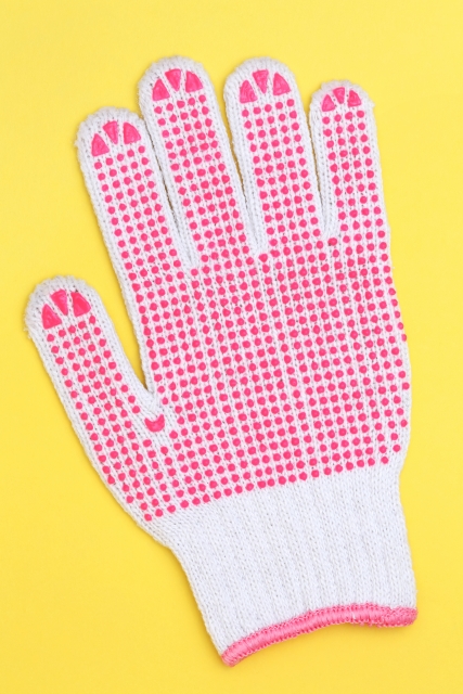 軍手1つで水周りを隅々までキレイに