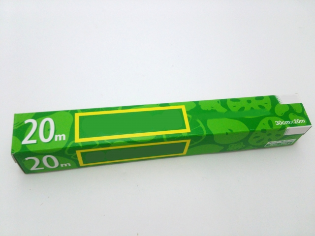 使い終わったラップでゴミ取り