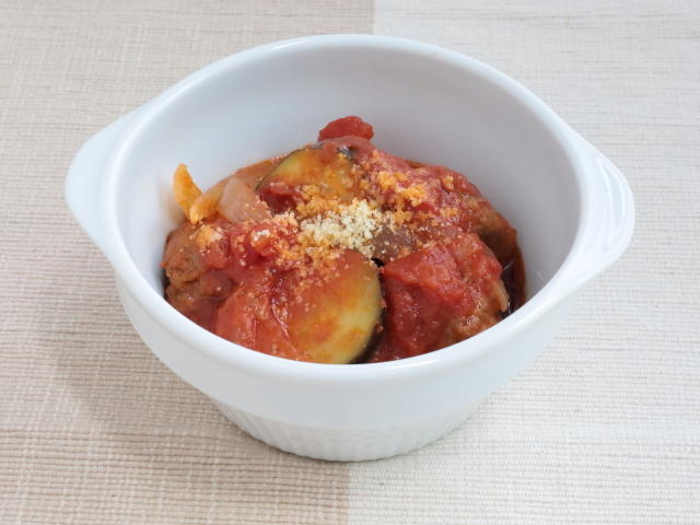 ミートボールとズッキーニのトマト煮